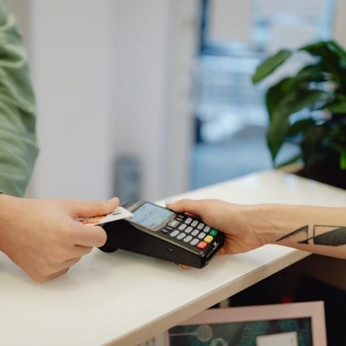 instruction when paying with a chip-based credit card nyt
